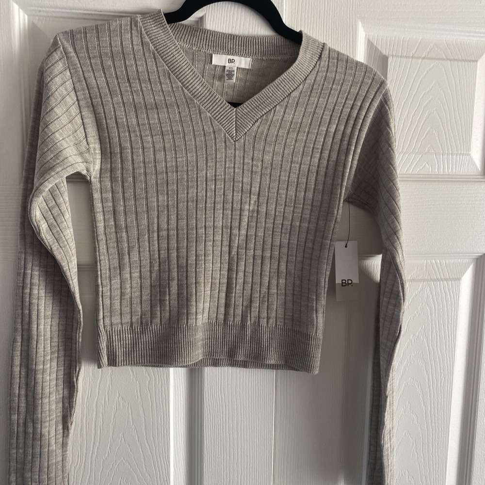 BP Ribbed V-Neck Cropped Sweater Womens Size XS Tan Oatmeal Knit Y2K Long Sleeve
